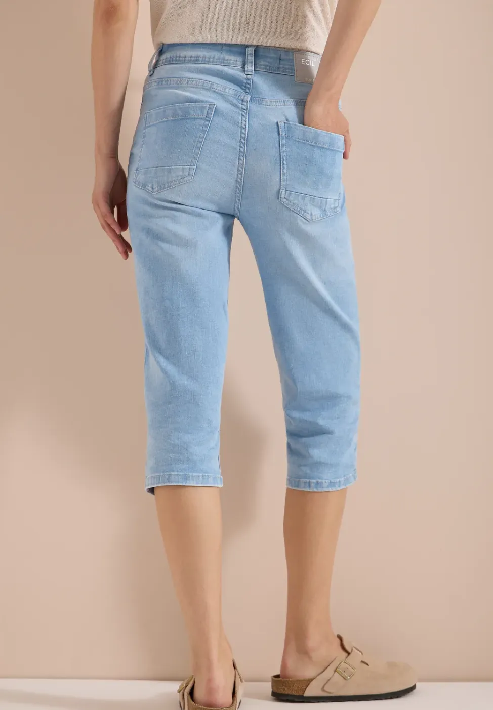 High Waist Slim Legs jeans in Slim Fit