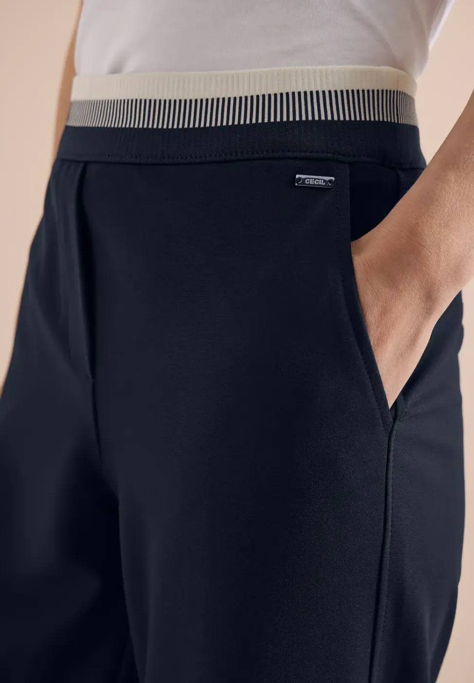 High Waist straight legs broek in Loose Fit