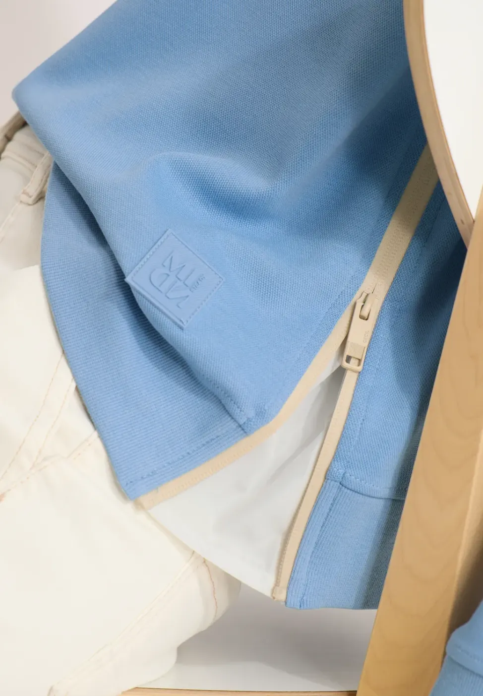Hoodie met ritsdetails