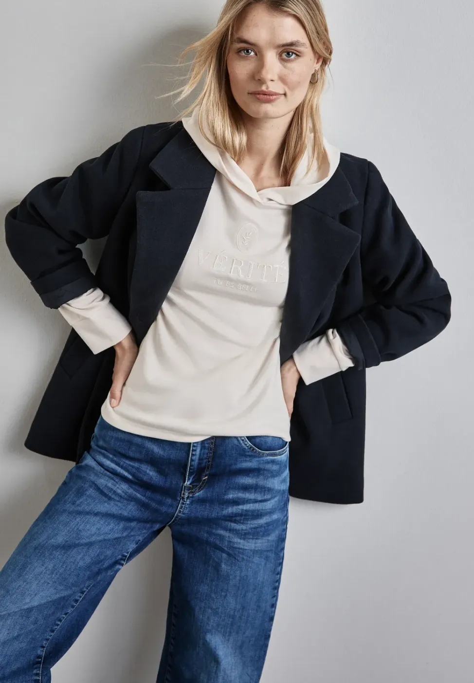 Hoodie met borduursel