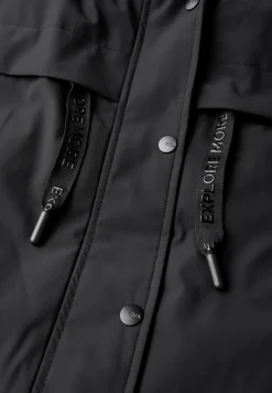 2-in-1 trenchcoat