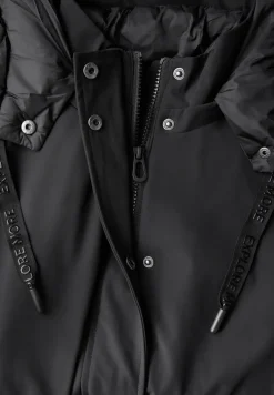 2-in-1 trenchcoat