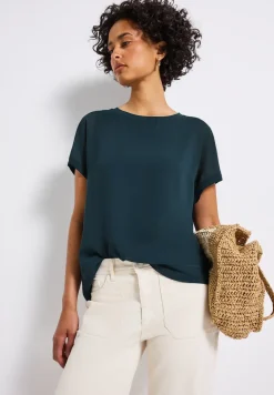 2-in-1 chiffon shirt