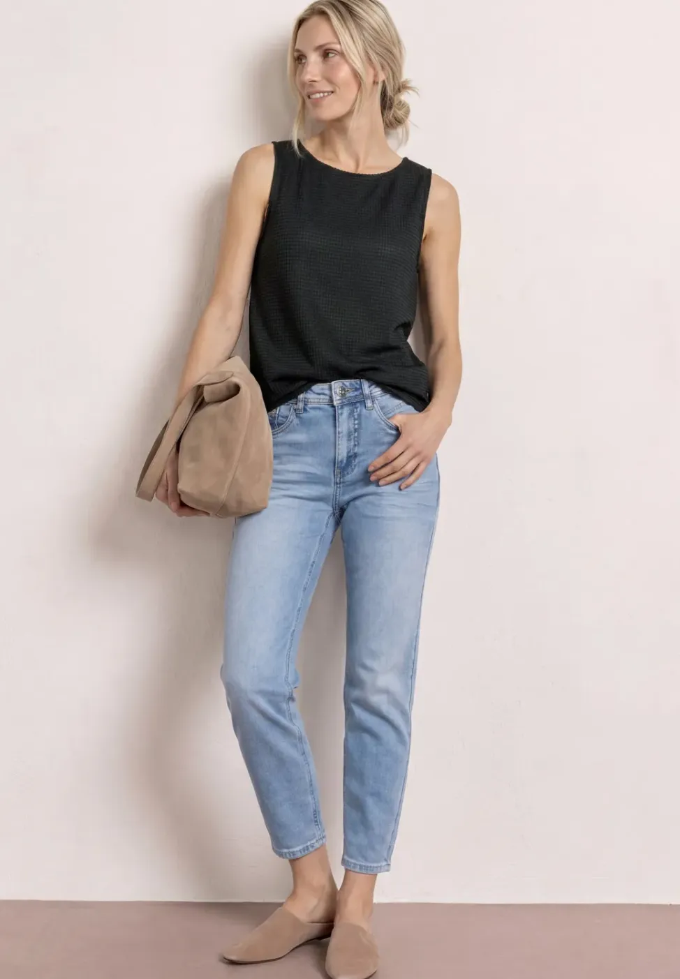 2-in-1 top van mesh met boothals