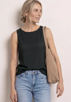 2-in-1 top van mesh met boothals