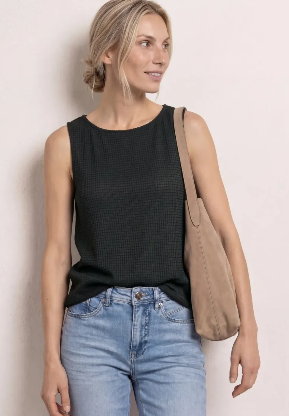 2-in-1 top van mesh met boothals