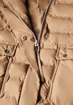 Jacke mit abnehmbarer Kapuze