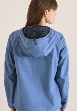 Jas met capuchon en trekkoord