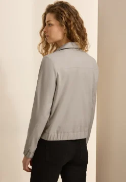 Jas met glitterdetails