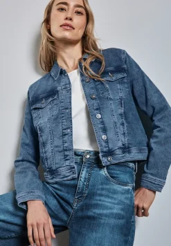 Jasje in jeanslook