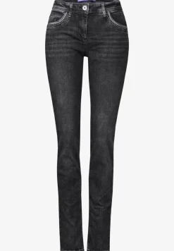 Jeans met details