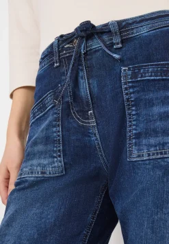 Jeans met opgestikte zakken