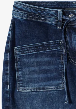 Jeans met opgestikte zakken