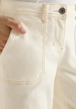 Jeans met opgezette zakken