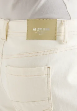 Jeans met opgezette zakken