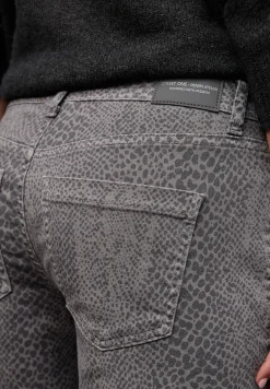 Jeans met slangenprint