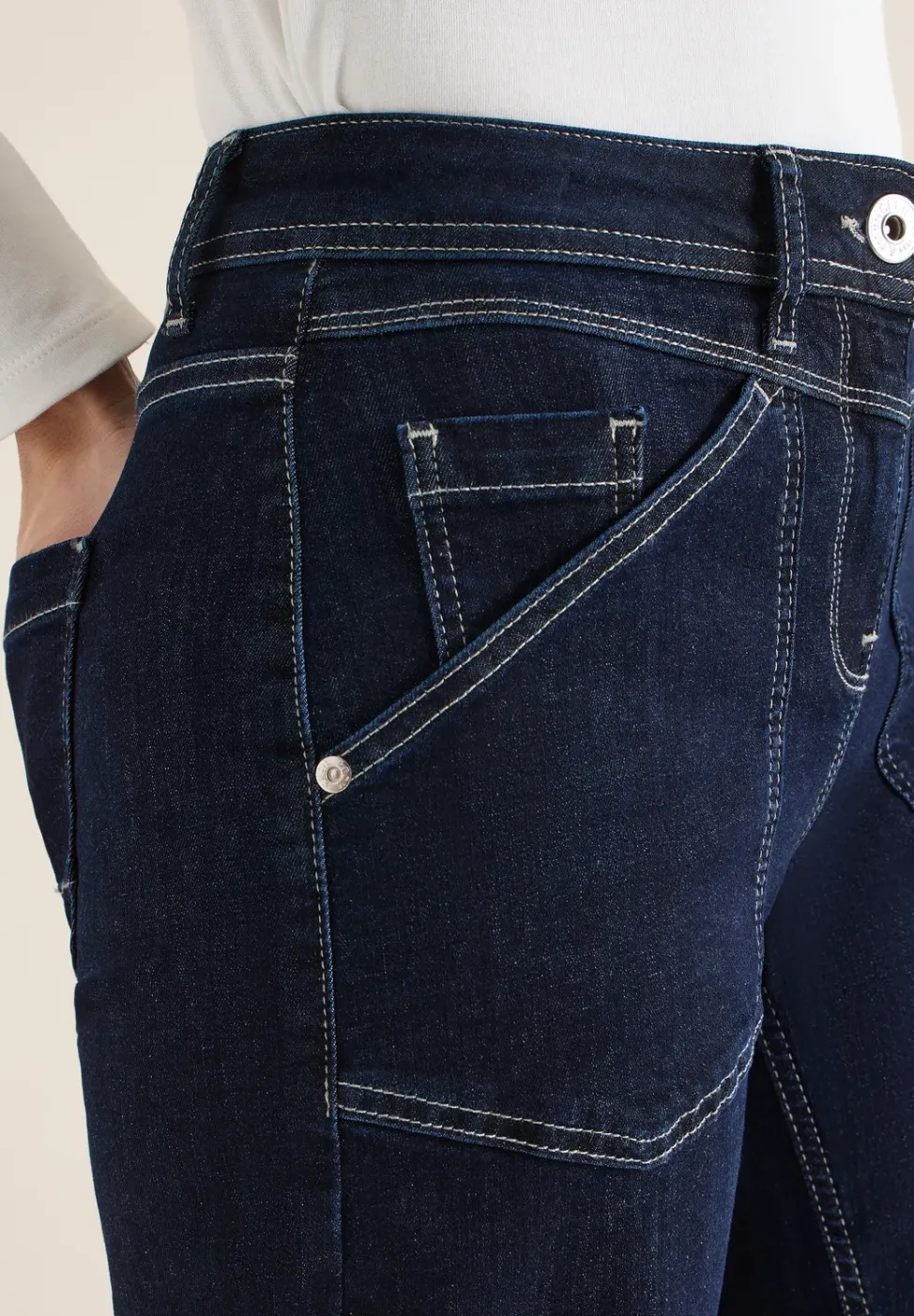 Jeans met taps toelopende pijpen