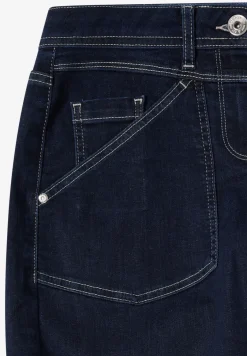 Jeans met taps toelopende pijpen
