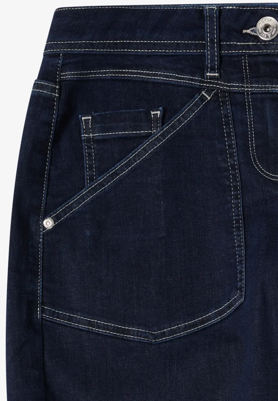 Jeans met taps toelopende pijpen