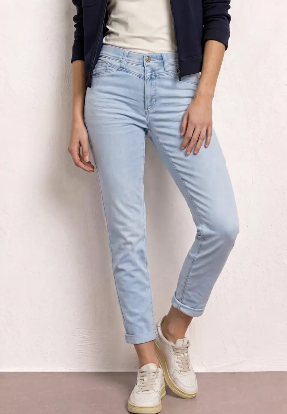 Jeans met taps toelopende pijpen in een Loose Fit