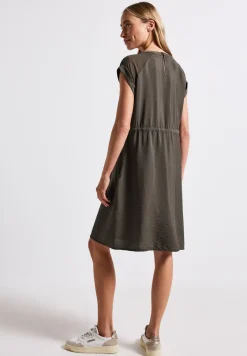 Jurk met mesh details