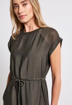 Jurk met mesh details