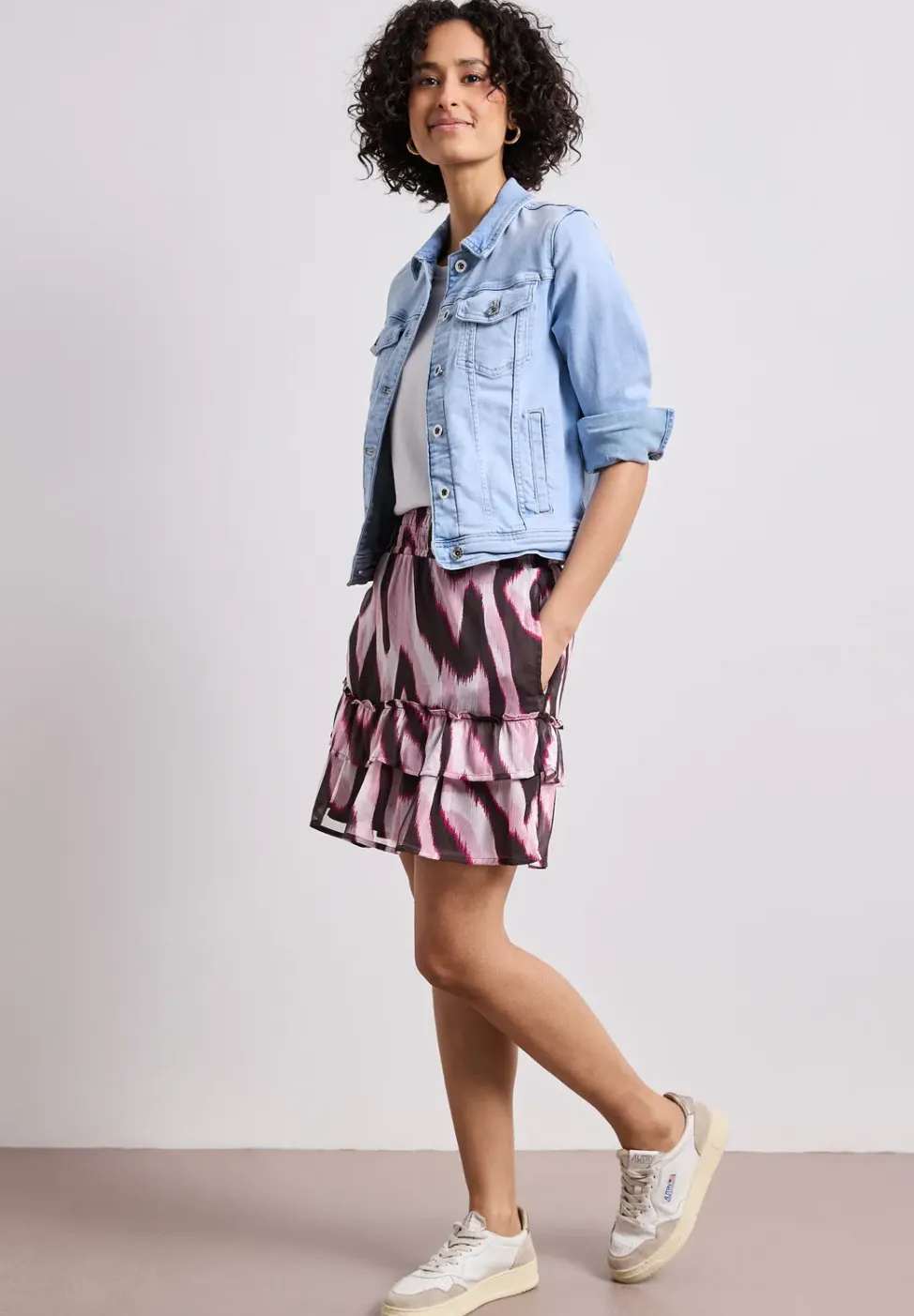 Knielange chiffonrok met print