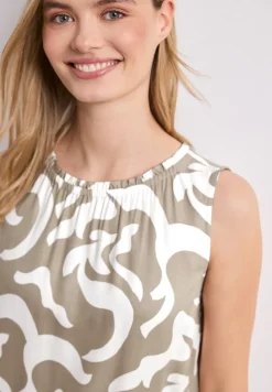 Knielange jurk met ronde hals en print