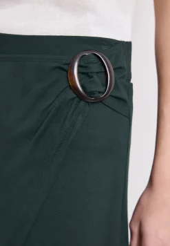 Knielange rok in wikkel-look