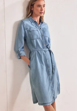 Knielange jurk in een verwassen look