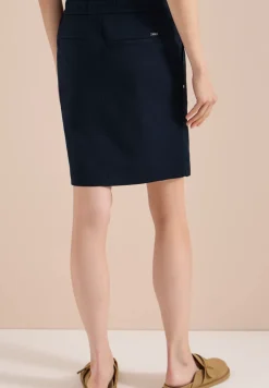 Knielange rok in een verwassen look