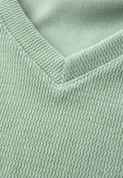 Knus shirt met V-hals