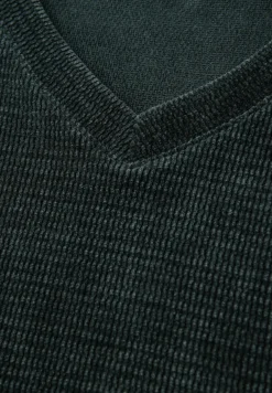 Knus shirt met V-hals