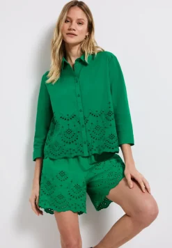 Korte broek met borduursel