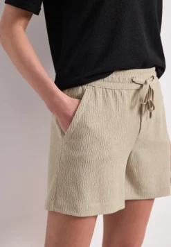 Korte broek met structuur in Loose Fit
