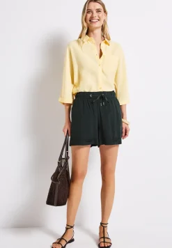Korte broek van paperbag