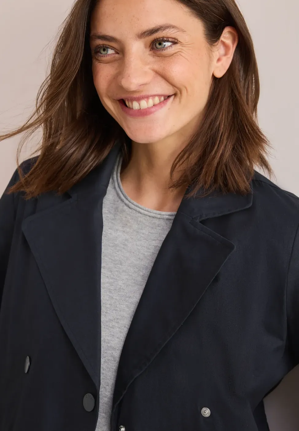 Korte trenchcoat