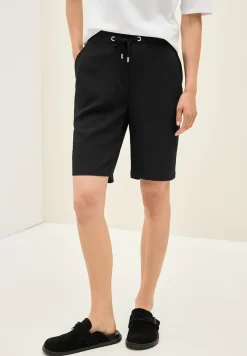 Korte broek met structuur