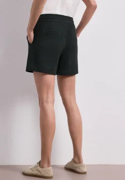 Korte broek met structuur in Loose Fit
