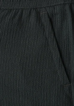 Korte broek met structuur in Loose Fit