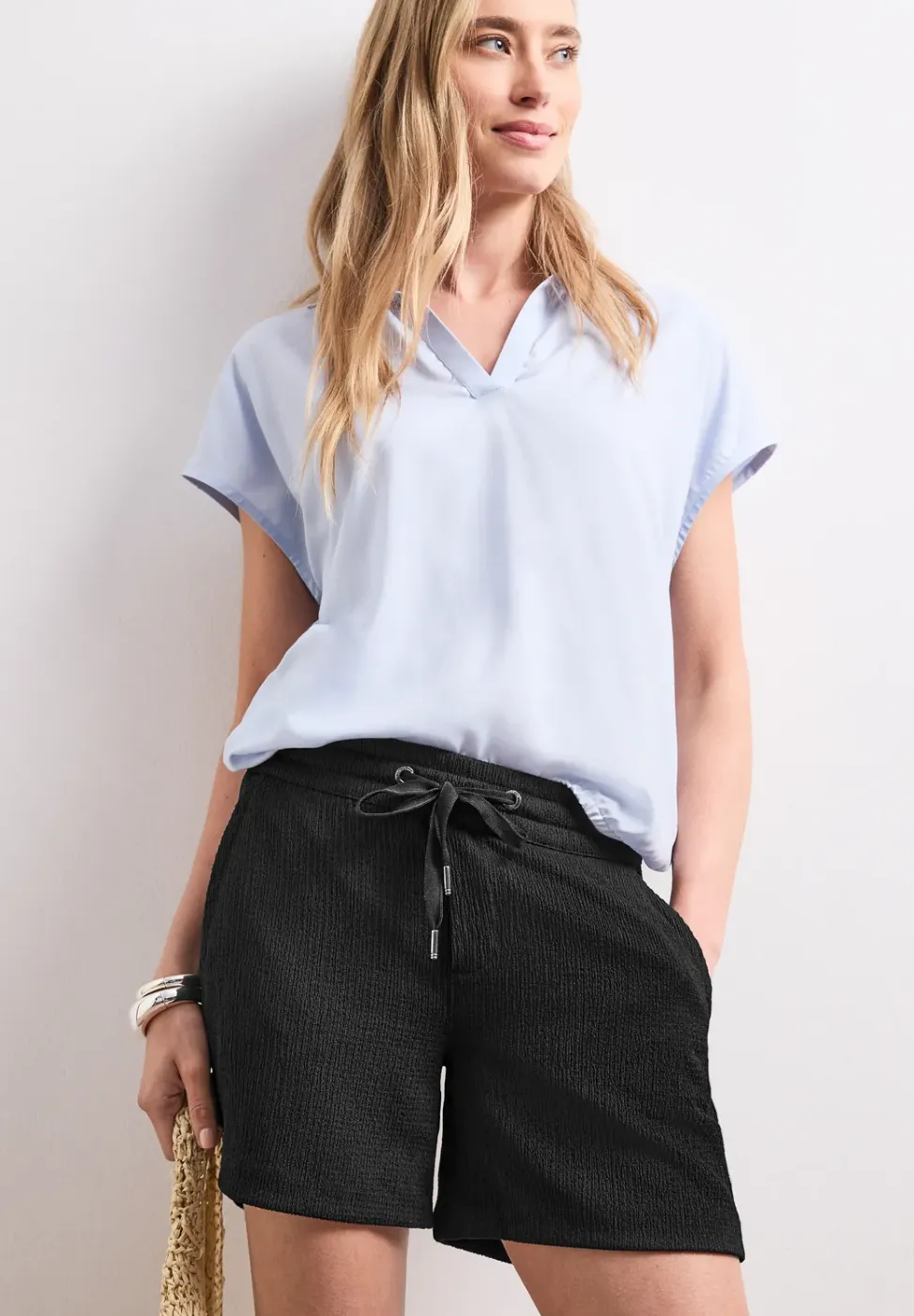 Korte broek met structuur in Loose Fit