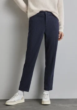 Krijtstreep chino