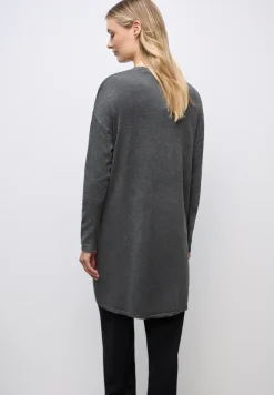 Lang fijn gebreid vest