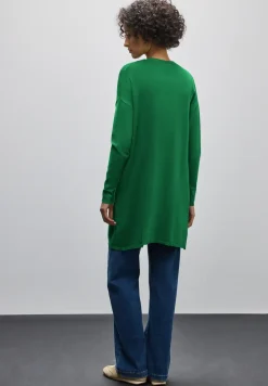 Lang fijn gebreid vest