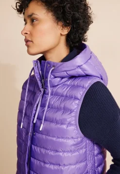 Lange gewatteerde bodywarmer met capuchon