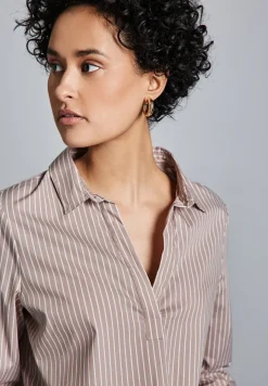 Lange zakelijke blouse