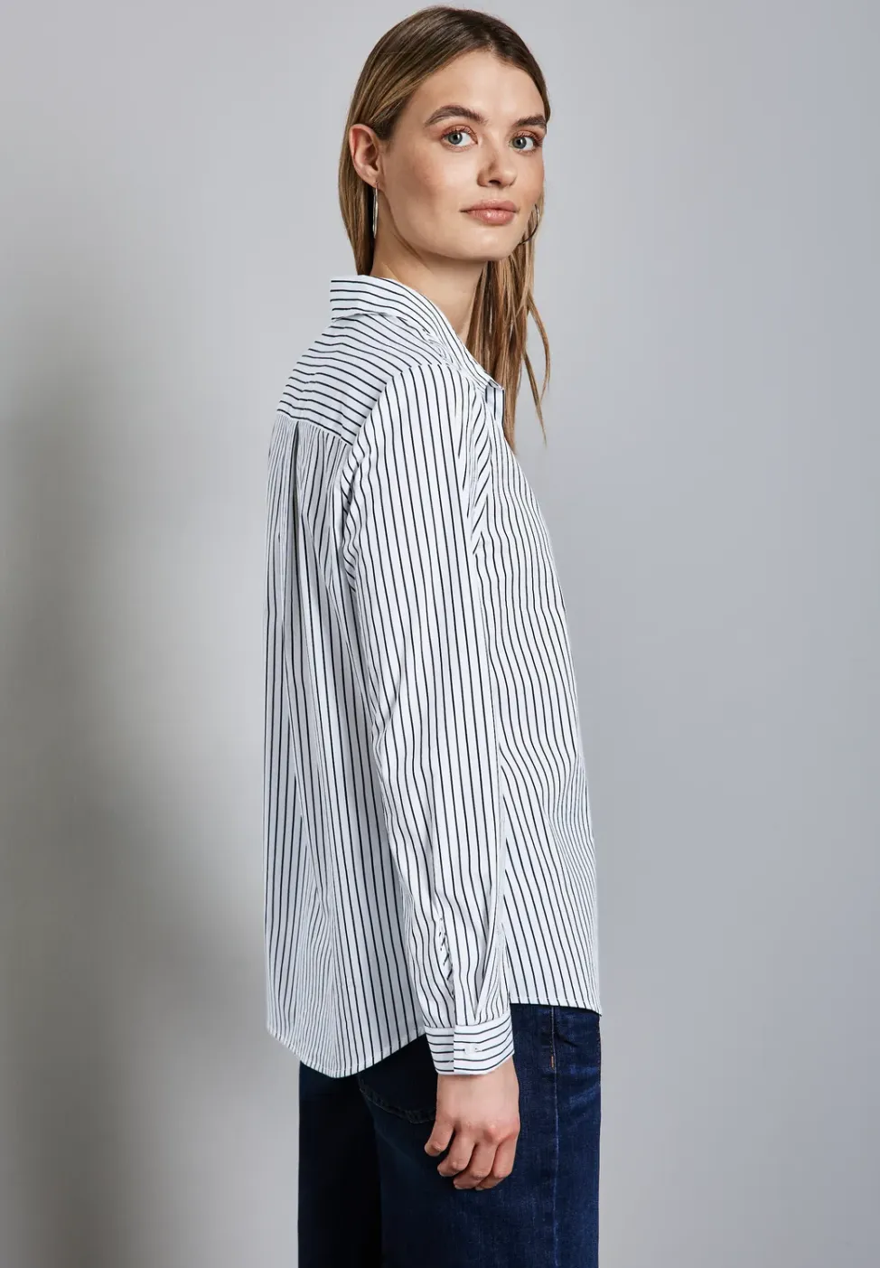Lange zakelijke blouse