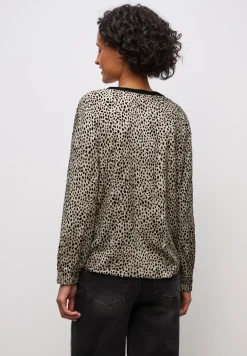 Leo blouse met gespleten hals