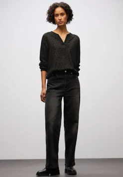 Leo blouse met gespleten hals