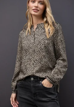 Leo blouse met taping details